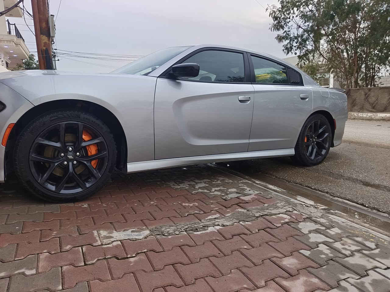 للبيع جارجر موديل 2020 GT
حادث بونيد وجالمغ ايمن ايرباك ستيرن ودشبول بدون دواخل بدون شاصي سياره جديده كلش 
ماشيه 43  تايرات جدد وكير ومحرك كله بالشرط 
سياره على وضع الشركه ماملعوب ابد بيها كله على وضع الشركة 
السعر 225 وبيها مجال المايعجبه السعر ويشوفها غاليه يخليلنه كلمة طيبه 
العنوان كركوك 
***********
