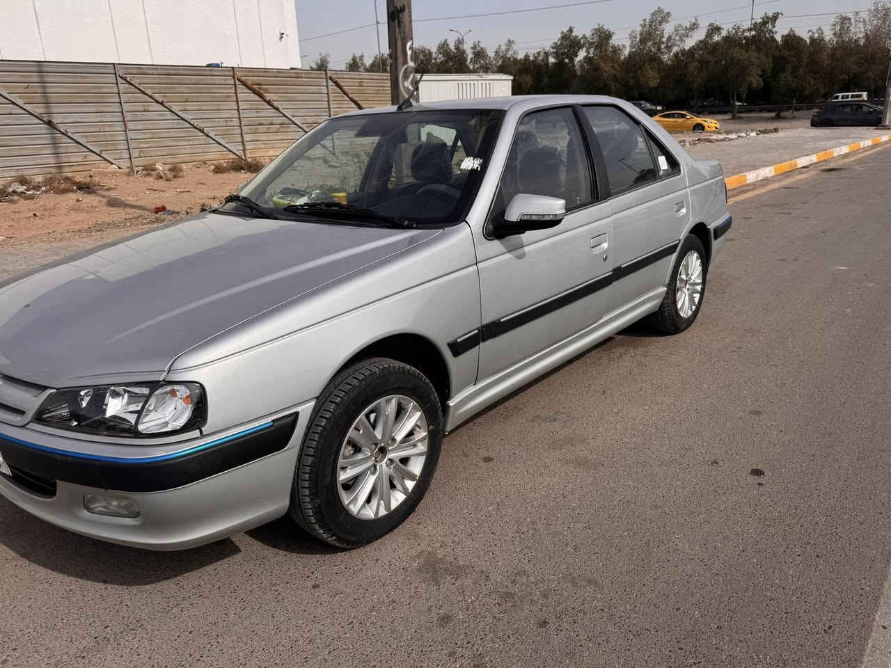 بيجو بارس للبيع فقط موديل 25
سياره زيرو ماشيه 2800 كيلو بعدهي بضمان شركة 

سعر 89ورقه وبيه مجال بسيط

سيارة مكفوله كفاله عامة عدا شخط بسيط جدا  بدعاميه الاماميه مبينه بالصور 

و رصعه خفيفه كلش  متبين بالصور   بالباب الخلفي عكس سايق 

غير هذني سياره مكفوله كفاله عامة 

مكاني بغداد 

الخطيب / الخطيب الزراعي 

***********
