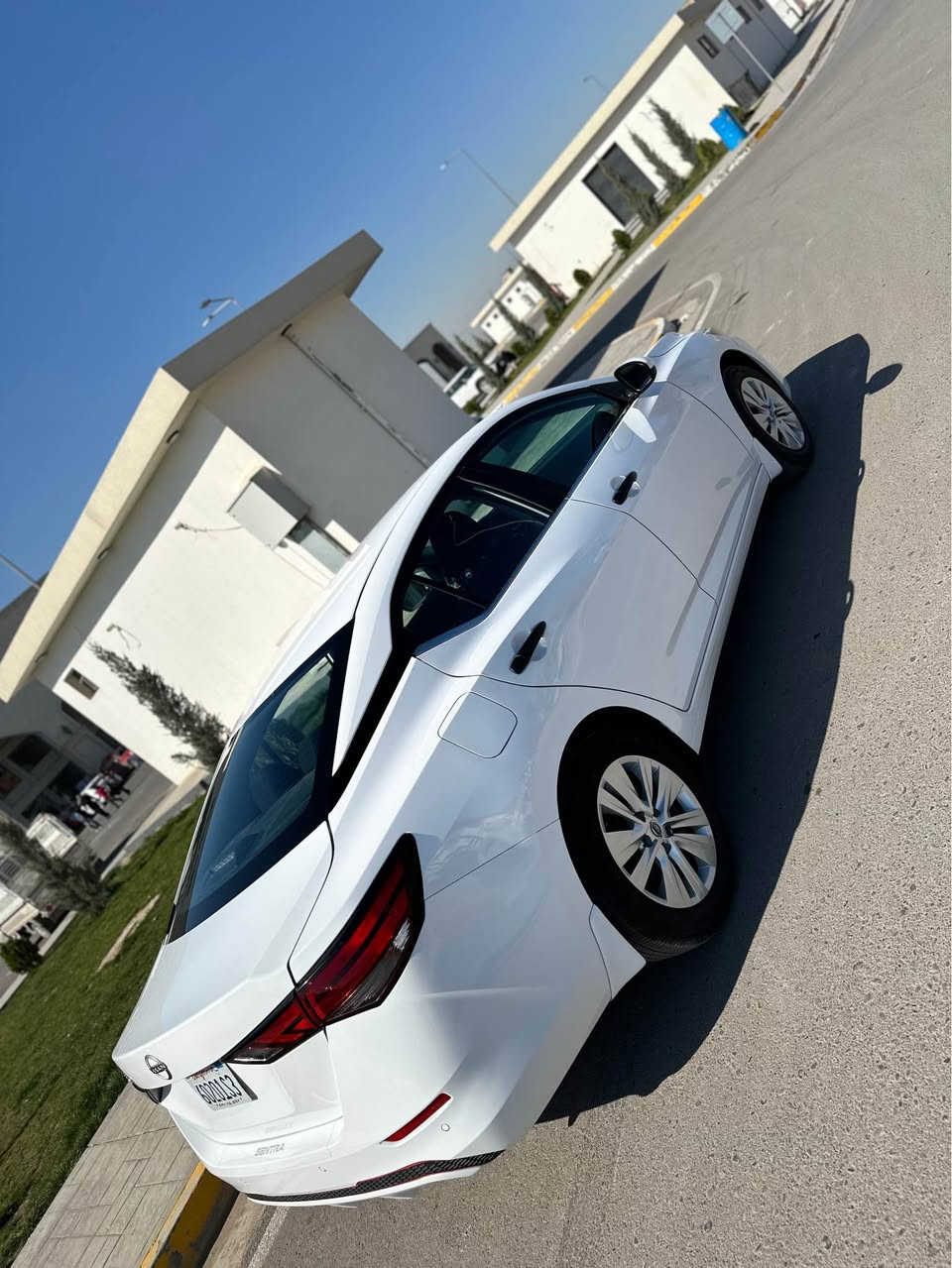 سنترا ابيض ٢٠٢٤ - مرقم كاتي - رادار حساس بصمه- كاميرا - ٢ سويج- فقط حافه بونيت مصبوغ - شاصي داخل شرط - 
125$ السعر 
*********** واتساب كورك أربيل, العراق
