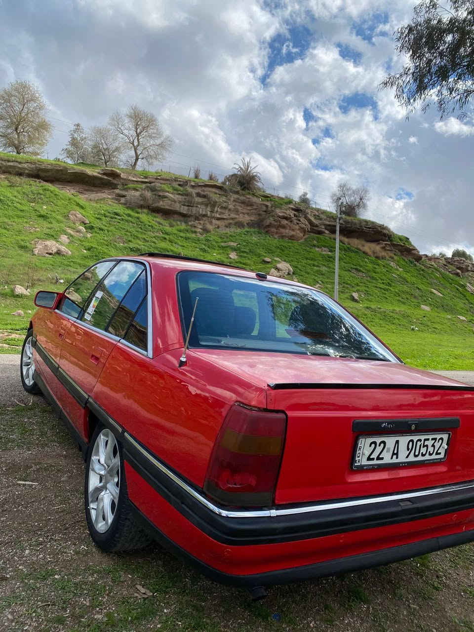 اوبل اوميكا موديل 1991
محرك 20 بلادي 
رقم اربيل دولي ل 2030
هزه جديده  
بدون ضربه  صبغه بلادي 
بس جاملغات ورا صبغ 
كير ومحرك بشرط  
اكسل وصدر امامي وخلفي بشرط 
تايرات جدد 
لايت زينون  شاشه ايبات 
سعر 38 $ 
اي استفسار خابر 
*********** ديبيس, كركوك
