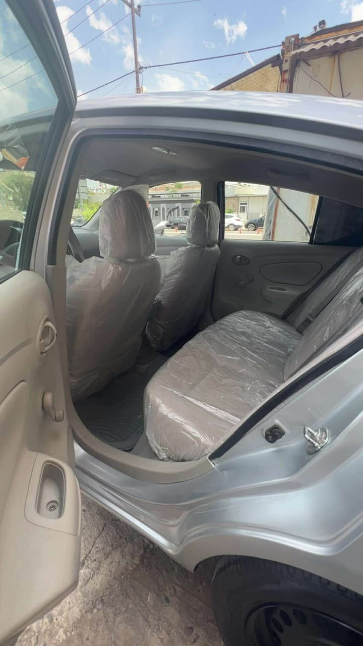 Nissan sunny 
مۆدێل 2024 جەمپێکی خەفیفی پشتەوەی هەیە 
دەرکەی لای سایەق سبوغە کەمێک ناوی گرتووە زۆر کەم لەگەڵ بستەک جامڵغ ساڵیانە و فەحس تاوەک و 2030 ،
سەیارەکە زۆر پاکە 
19000 نۆزدە هەزار ڕۆیشتووە 
نرخی 113 مەجالێکی برایانە.
ژ.م *********** أربيل, العراق
