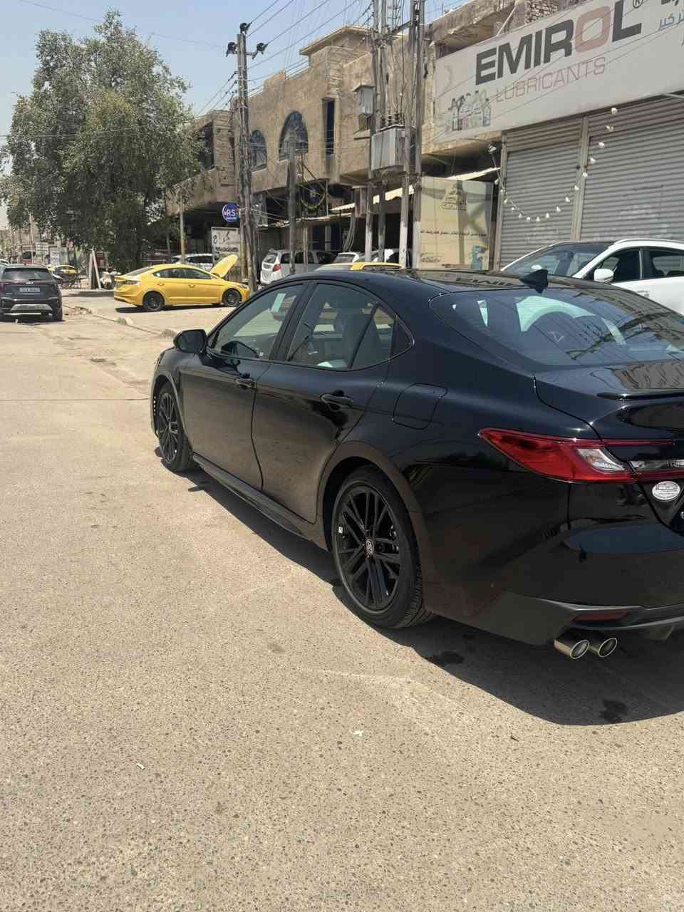 السلام عليكم ورحمة الله وبركاته كامري موديل 2025 وارد امريكي ماشيه 12 دخول جديد السياره هايبرد حادثها بلتاير الامامي مال السايق وفقط الجاملغ متاذي السياره بدون تبديل بدون صبغ بعدها ممعمريها فقط توجيه وتبريدها بلادي شركه والباقي كله مكفول 
مواصفات الSE معروفه 
رادارات 
كامره 
فول تحكم ستيرن 
شاحن واير لس 
تحكمات وقبياده اليه وتحديد مسار 
لايت زنون اصلي امريكي مو تجاري 
مكان السياره بغداد الدوره ابو دشير السعر 230 رقم بغداد وباسمنه *********** وهذا رقمي
