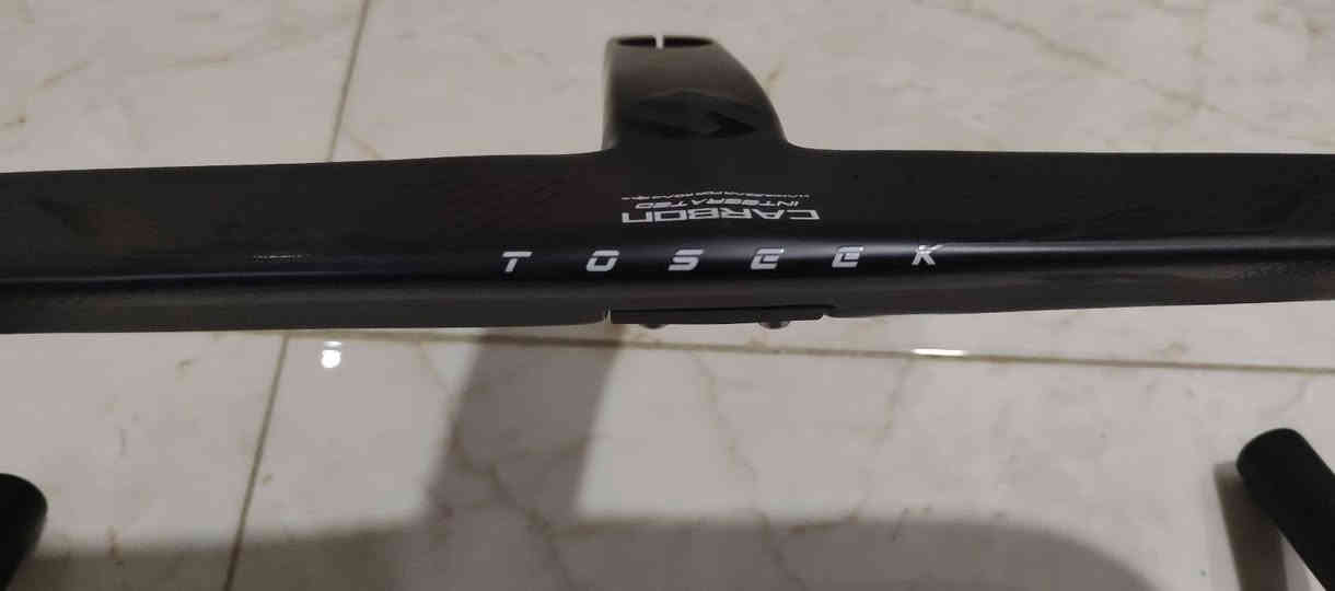 🔴 للبيع – ستيرين كاربون TUSSER
ستيرين دراجة طريق
📌 الماركة: TUSSER
📌 الحالة: جديد غير مستخدم
📌 المادة: كاربون فايبر
📌 التصميم: سباق / ايروديناميك
📌 الوايرات: دفن (داخلي) – نظام حديث
📌 اللون: أسود
📍 المكان: كوت
🚚 التوصيل: موجود لجميع المحافظات
💰 السعر: 30
📞 للتواصل: ***********
