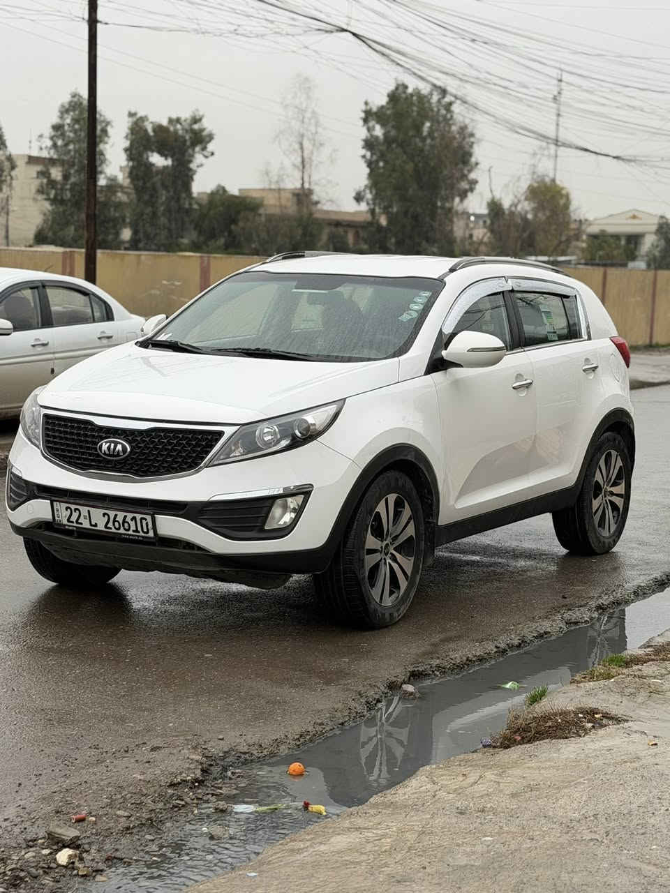 السلام عليكم
كيا سبورتج 2011محدث 2014
تحكمات ستيرن 
بدون ايرباك
 دواخل سليمه 
الضرر خشم البوند نتيجة سقوط باب عليها 
وباب النفر 
كوبون موجود 
شرط التحويل باسم ابن عمي 
ماشيه فوق ال240

السعر 137بيها مجال 
للتواصل خاص 
او الاتصال على الرقم 
***********
***********
