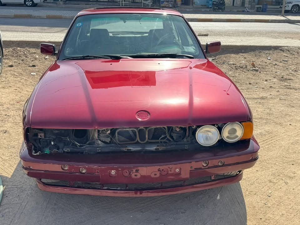 مكلف بل نشر 525 1992 رقم بغداد تحويل مباشر
السياره معمره جديد و غرفة جديده ب 12 ورقة كامله مشدوده بيهه السياره جاهزه فقط الكير بي صفنه بل D على وضعهه الولد عنده ضرف السعر قفل قفل 60 مع العلم كماليات كلهه جديد لايت بك لايت *********** رقم الولد
