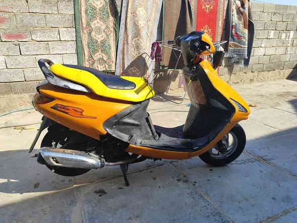 سلام عليكم.فراشه للبيع جاهزه بيها مكينه رمبه...تقص باتري فقط السعر 300 وبيه مجال  ،،،مكاني قلعه سكر 
***********
