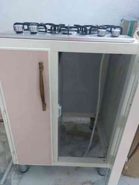 طباخ جديد • ميز المنيوم ثقيل • توصيل النجف