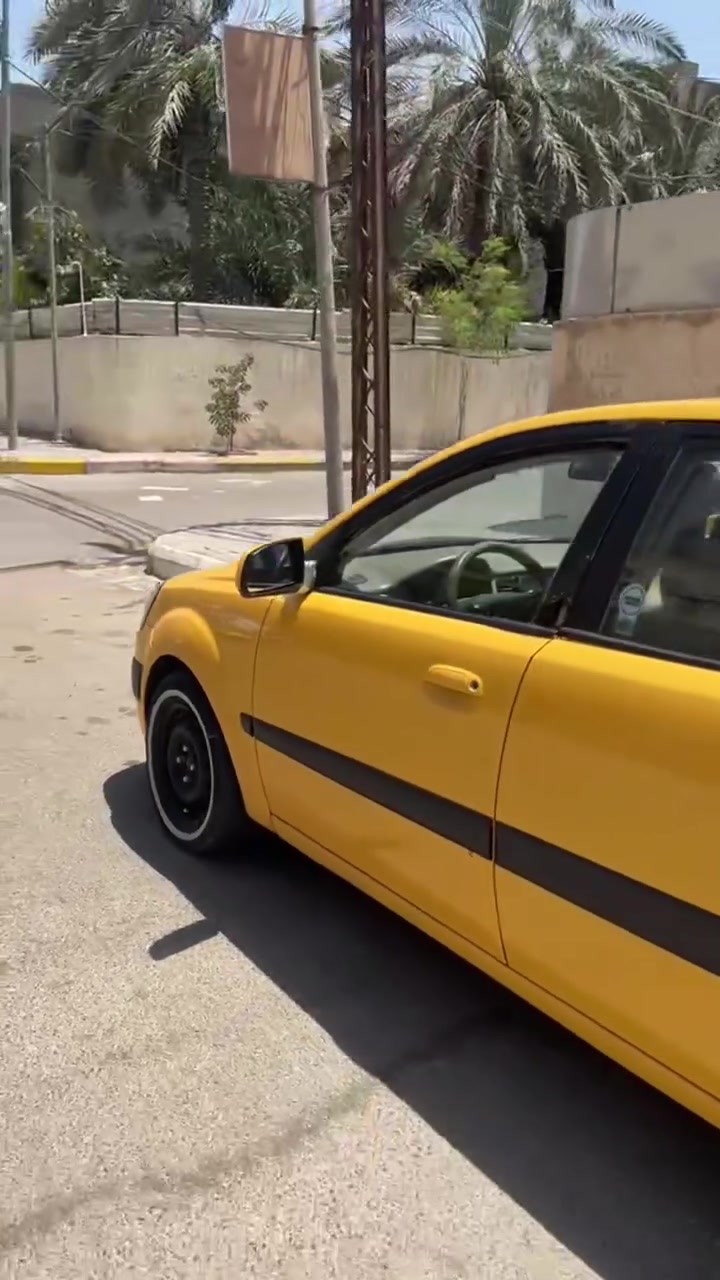 السلام عليكم
للبيع ريو 2006 كير عادي مكينة 1600 لا تنقيص ولا تبخير تبريد ثلج كهربائيات كلها شغاله حدادية 50% مطلوبه 250الف هيئة تنزل من سعرها سنوية لل2028 مشروع وطني مداور ثاني يوم ضربتها باب خلفي وجاملغ خلفي مبدل بس كفر فقط بدون عابر 
#السعر 61 وبيها مجال 
#العنوان السماوة مركز المدينة 
#للاتصال ***********
