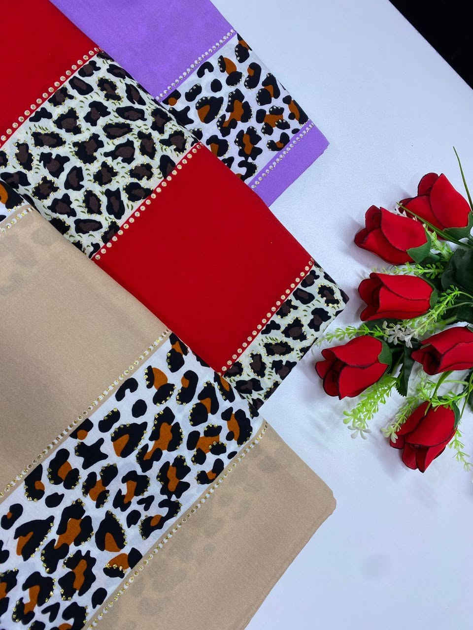 جوز ولوز.  كشمير ايطالي روعه الحجز وات ساب *********** يوجد توصيل سريع لكل المحافضات كذلك يوجد خصم للخياطات @أبرز المعجبين
