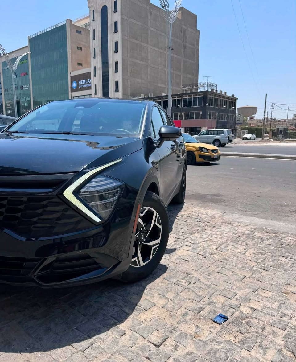 كيا سبورتج 2024 Lx
امريكي
تبديل بنيد فقط بدون ايرباك بدون دواخل وصور الحادث بالمنشور 
ماشيه ٦٥ 
تحديد مسار 
تحديد سرعه
توقف ذكي 
auto hold 
auto stop
كاميرا خلفيه 
حساسات خلفيه
٣ وضعيات قياده عادي وسبورت وذكي 
كار بلي 
بدون اي نقص 
السعر ١٨٥ وبيها مجال
مكاني المنصور لو الغزاليه 
***********

