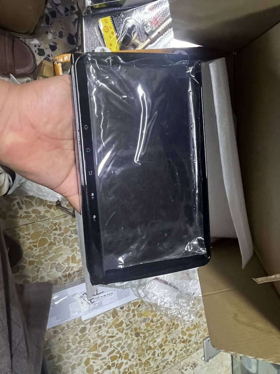 السلام عليكم
شاشه سيارة فوكس واغن  بالكارتون 
اكثر من نوع سياره جيتا وكولف وباقي الانواع ماعرفهم 

كامل ملحقاتها مع كامره خلفيه اصليه مع فيشه مايك 🎙️ مع نظام ملاحه GPS
نظام اندرويد وكار بلي داخلي تكنيك wifi  مع بلوتوث 
بذاكرتين 4 كيكه و 64 كيكه
بدون اي نقص 
سعر واصل ب ٨٠ الف 📍


**إذا كنت صاحب هذا الإعلان وتريد حذفه لأي سبب، رجاءا أرسل رسالة إلى الدعم الفني**