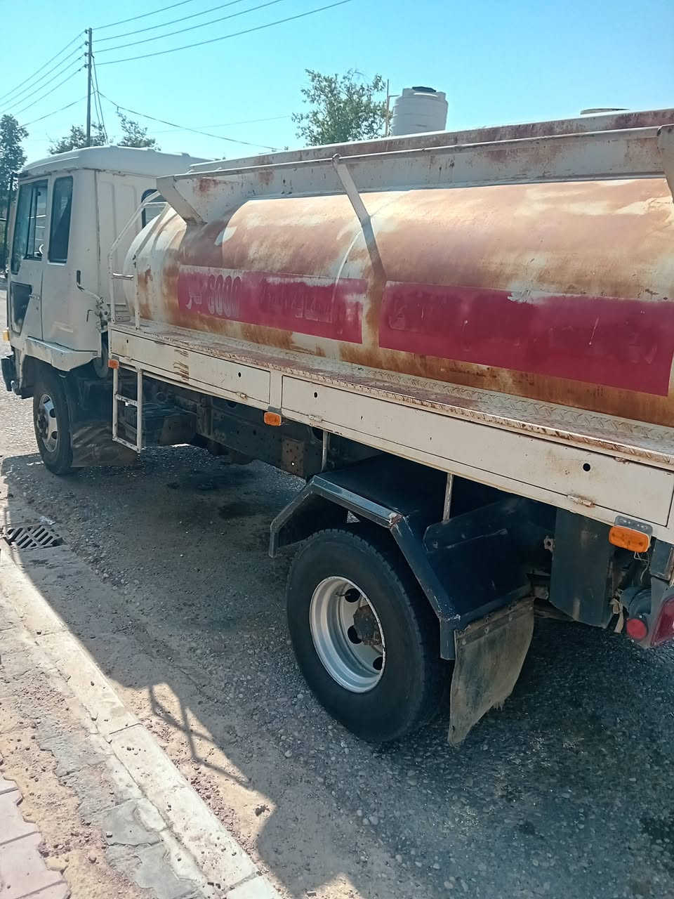 سلام عليكم ميسي بوشي93 للبيع مكفول من كير تانكي شاصي بس المكينه بيه تبخير قليل سياره جاهزه للعمل مال ماء رقم بغداد بسمي سنويه حوضيه وقود تنتهي 29  حموله. 7  الف ///// السعر 110  وبيه لطيبين اعيد نشر بسبب الوعود الكاذبه رجاءا الموشراي لايخابر اتصال
***********
