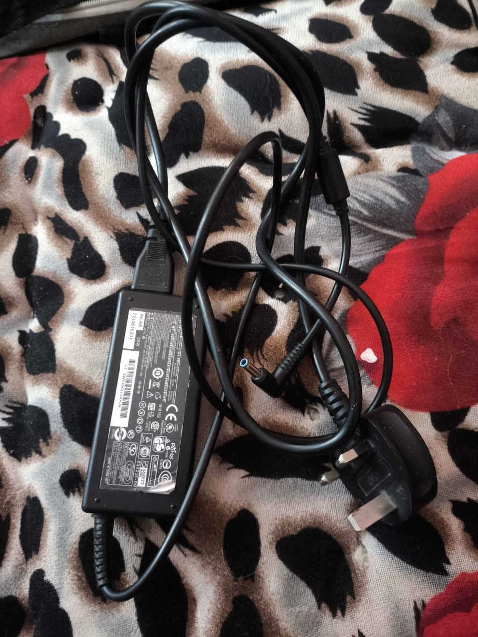 بطارية + شاحنة لابتوب hp ProBook 650 g2
مستعمل بحالة جيدة
سعر 15 معه توصيل دهل اوران, واسط


**إذا كنت صاحب هذا الإعلان وتريد حذفه لأي سبب، رجاءا أرسل رسالة إلى الدعم الفني**