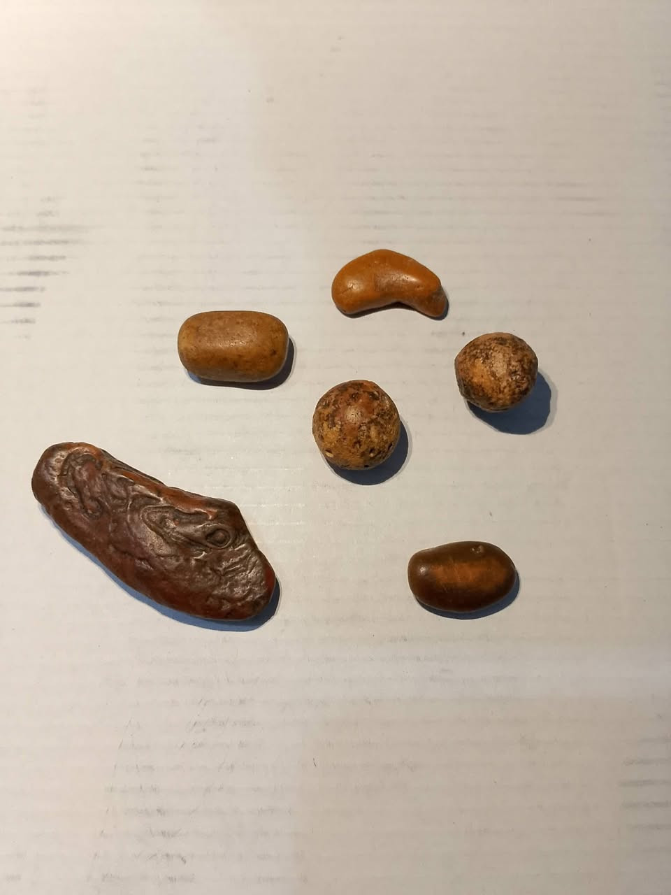 احجار كريمه للبيع للستفسار خاص او اتصال ع الرقم ***********
