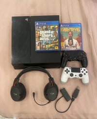 Ps4  500GB فات اونلاين بلادي  جوستكات 2 تحويله  xim4 تحول ماوس وكيبورد...