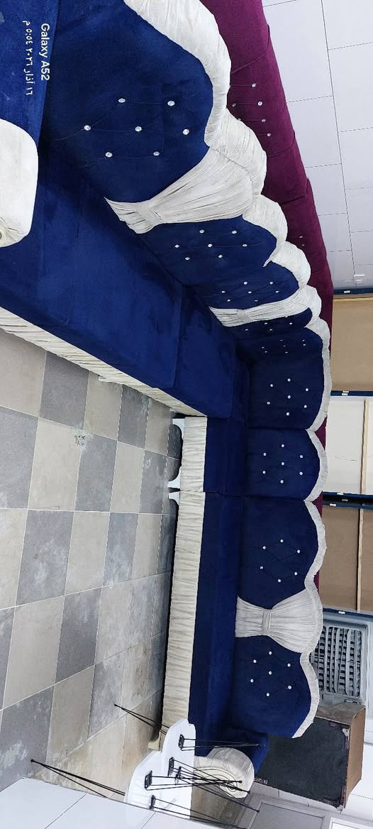 ديوان جبلي ١٠ نفرات كلش نضيف للبيع الاستفسار الاتصال ع*********** شارع سالم خلف شركه كورك قرب دائره الكهرباء
