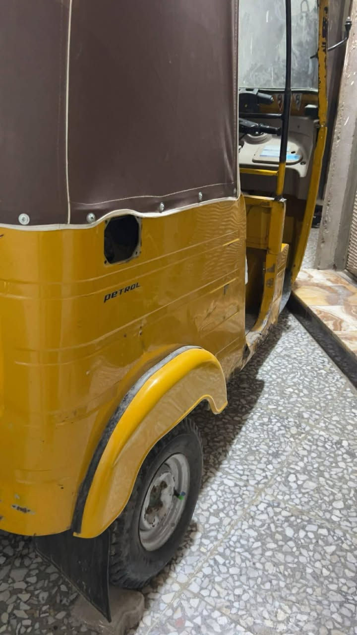 السلام عليكم تكتك للبيع موديل 17 بدي مكينه 20 تجفين جديد درام شفت جديد ظفيره من الطولل جديد تيك توك خير من الله نظيفه للجناي عوزها شويه ترتيبات باتري جديد كله جديد اوراق كامله للترقيم مكفوله التكتك ما عدا هاي الضربه اللي بالصفحه مسمكرها نصبتعا عشربن بل شارع وآني بخدمتكم
الاستفسار
***********
كل وقت موجود بس رصيد
