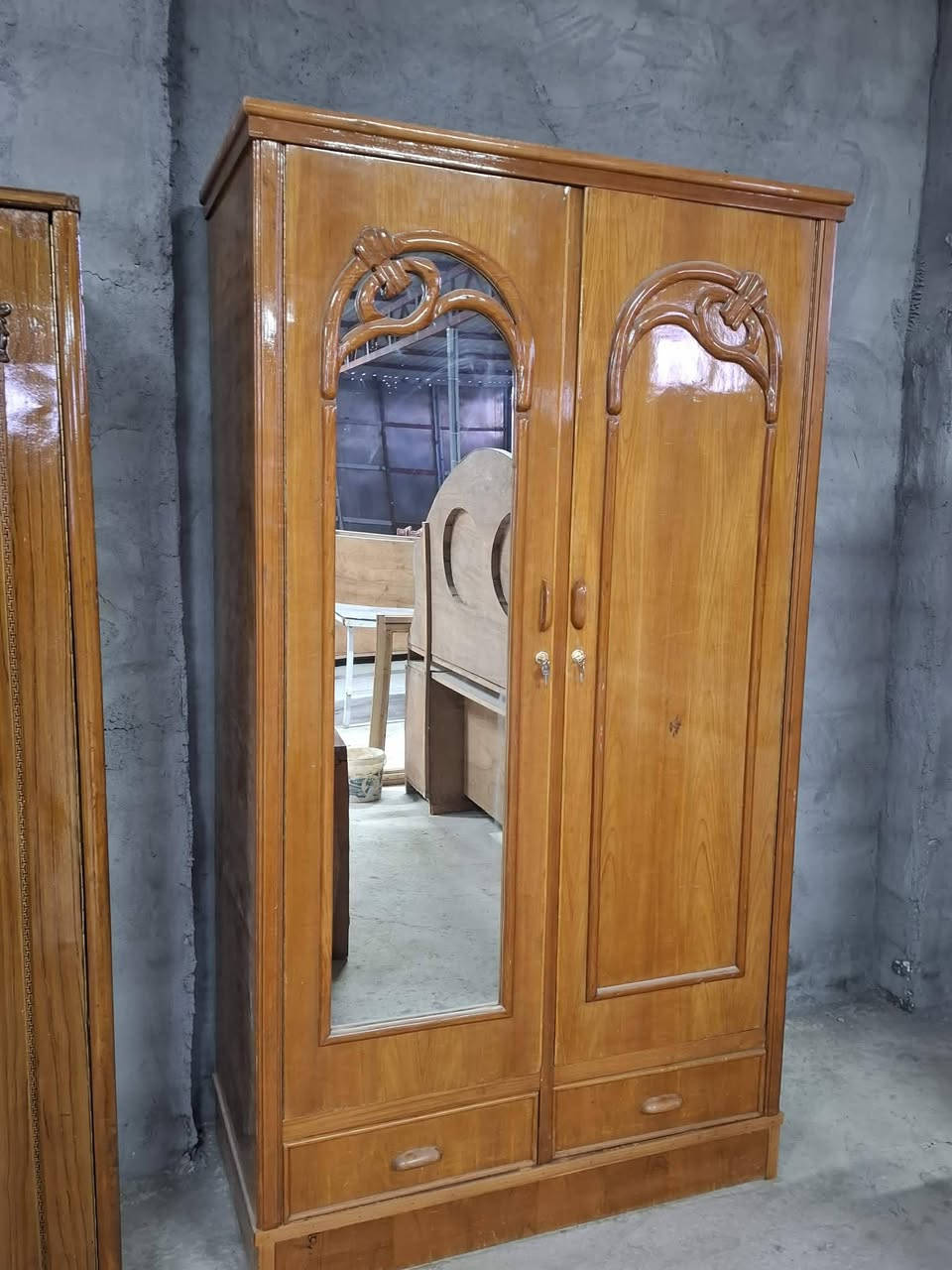 السلام عليكم  كناتير للبيع للاستفسار الاتصال على الرقم ***********
