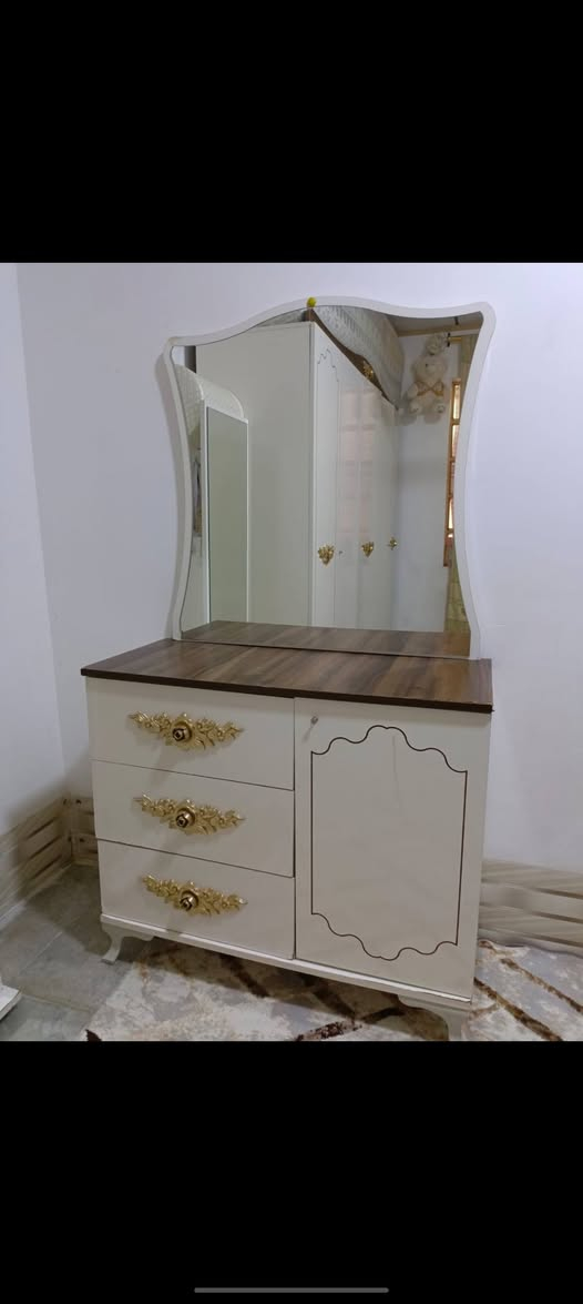 غرفة نوم تركي السعر 250 وبي مجال مستعجل عل بيع
‏‪0770 545 3093 اتصل وتدلل
مكانها حمدانية
