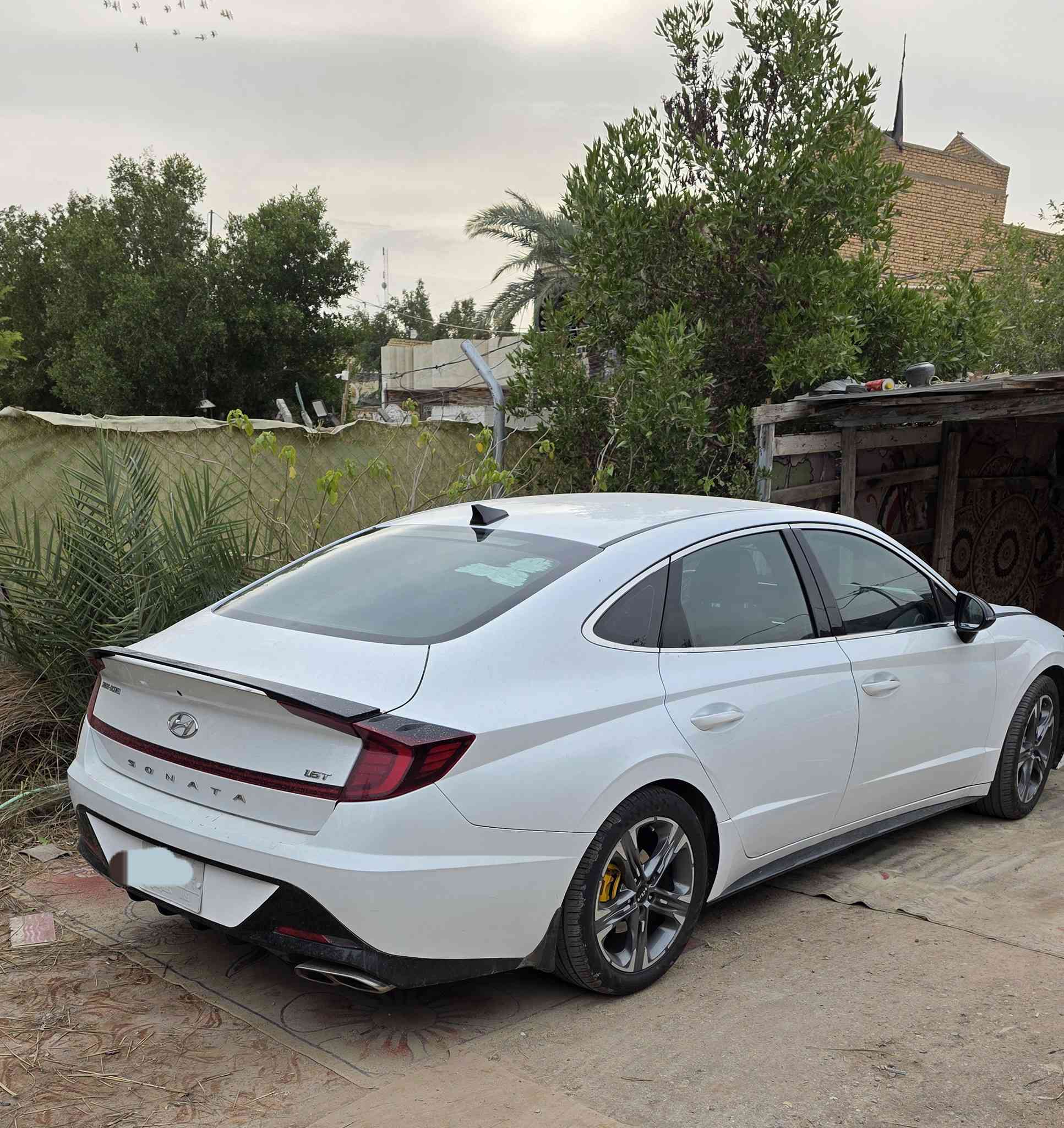 سوناته موديل 2021 فول عدی التنته جاهزه من كلشي عليها ادمه قبل شهر حدادية تخم تاير مكينة 1600 تيربو رقم بغداد معوقين وكاله بعدلة اقل السنه وتصير حره تداور حادثها جاملغ وباب صبغ الباقي كفاله  صور الحادث بالمنشور 
السعر 150
مكان السياره ميسان   
للاتصال ***********
