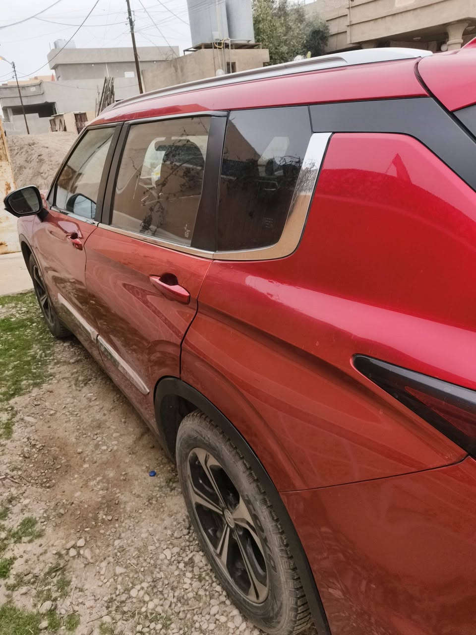 فرصة مميزة للبيع أو المراوسة 🔥
‏🚗 أوتلاندر 7 راكب – فول مواصفات
‏لون ماروني أنيق وجذاب ✨
‏🔹 المواصفات:
‏✔️ فول فول (كامل المواصفات)
‏✔️ 7 ركاب – مناسبة للعائلة
‏✔️ سيارة مرتبة وجاهزة للاستخدام
‏🔹 الحالة:
‏ضرر جانبي خفيف فقط
‏الباب الخلفي صبغ
‏نصف جامر لغ
‏🔹 الملكية: باسمي مباشرة
‏🔹 النقل: تحويل أو وكالة حسب الاتفاق
‏📍 الموقع: كركوك
‏💰 السعر: مناسب وقابل للتفاوض
‏🔁 مراوسة: مع كامري 
‏📞 للتواصل: ***********
‏⚡ ملاحظة: السيارة نظيفة ومميزة بهالسعر، لا تفوّت الفرصة
