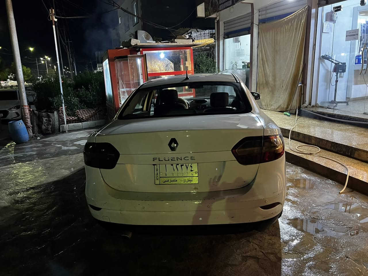 رينو فلوس 2013 لون ابيض
سلام وعليكم السيارة كود واحد ما مبدل ولا قطعه
بيها طخه شبر بالصندوق 
مكينه شرط لا صرف ولا نفخ سعر 65
رقم ***********
