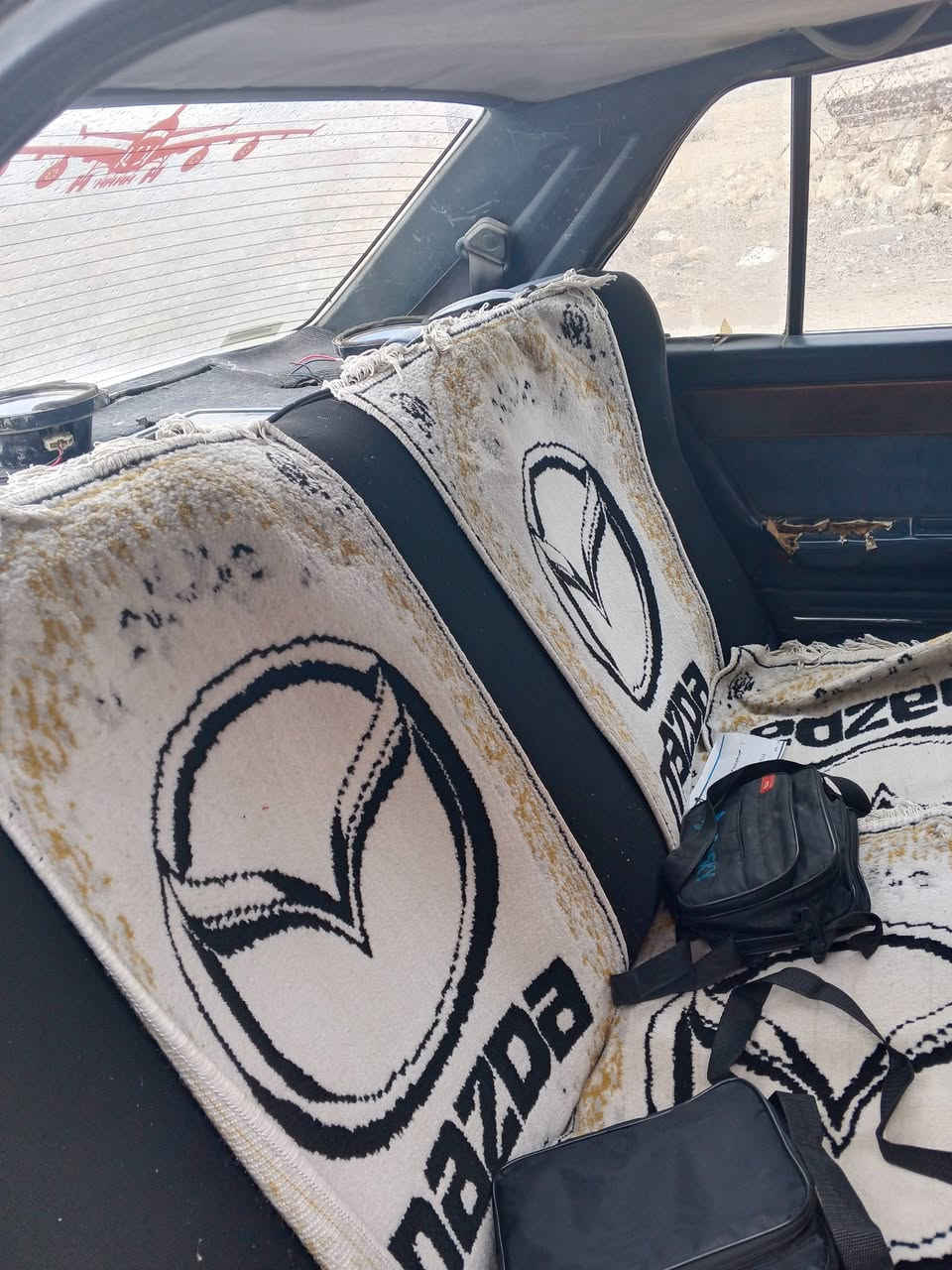 مازدا 1987
جنطه
 كير محرك بطه شرط لا صرف ولا تبخير
رقم كركوك الماني
مسجل سماعات 4 دمام سياره خير من الله ما ناقصها شي 
تواير جدد صدر جديد 
لايتات عالي ناصي
***********
السعر 35وبيها مجال
