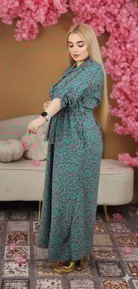 فستان كلوشه 100سم • فري سايز 90-95ك • ليكرا ثقيل