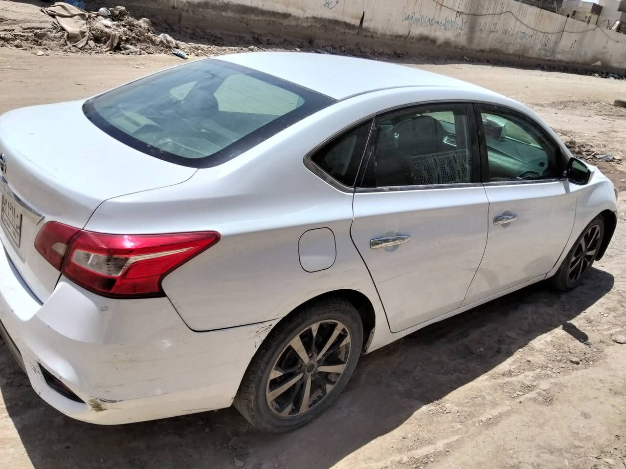 نيسان سنترة 2018 رقم بغداد 
حادث جاملغ وبنيد نفسهن بدون داخل 
سيارة مكانه حلة مركز مدينة ***********
السعر 97 وبيه مجال
