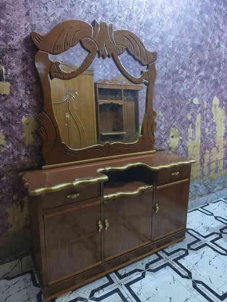 غرفه اخشاب ام الخمسه نجاره صاج شريط نظيفه كلش السعر ٥٠٠ مكان ناصريه ***********
