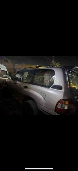 للبيع موديل ١٩٩٩ فول موصفات مكان السياره الحسينيه الراشديه السعر خاص راقم التلفون ***********
