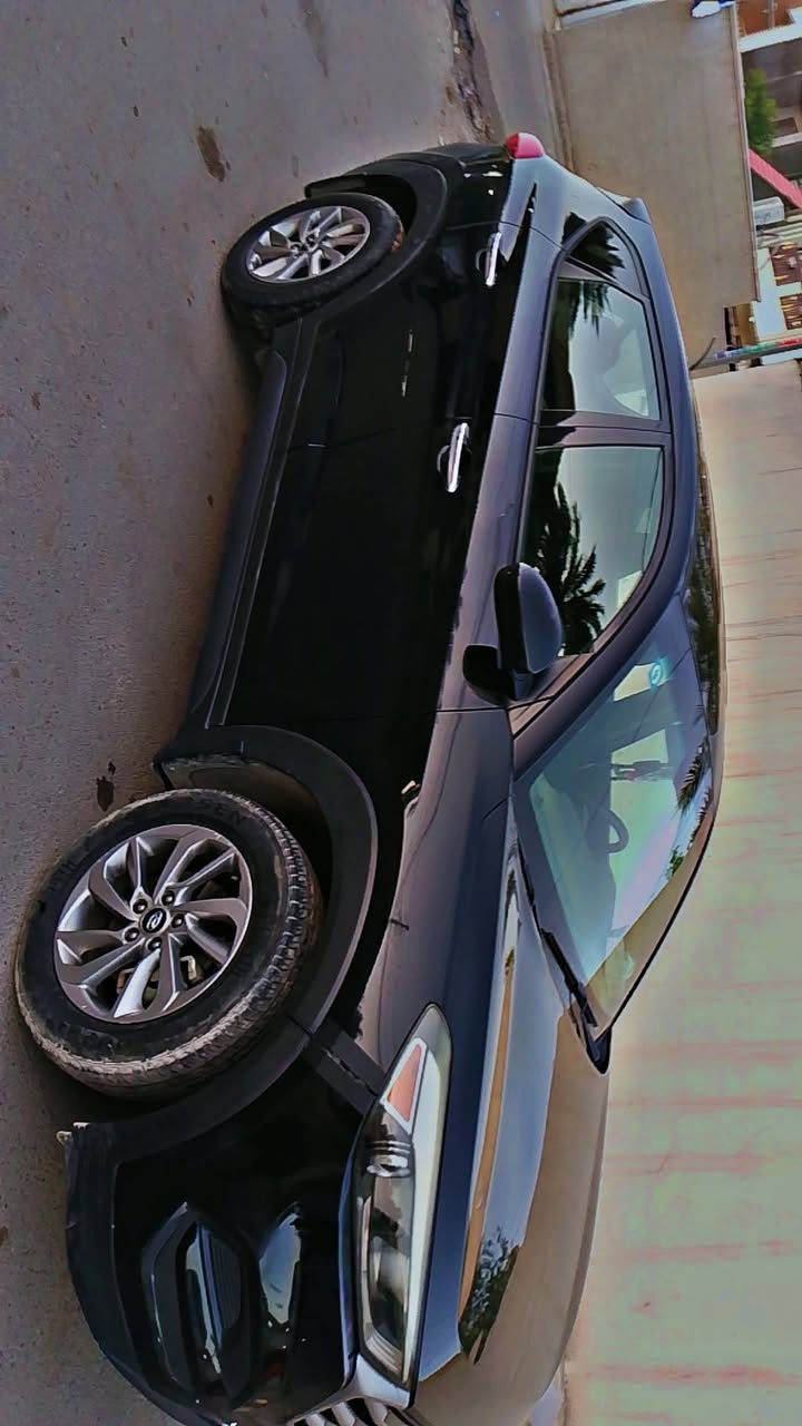 سلام عليكم اخوان
للبيع توسان 
نوع 2018 
وارد أمريكي 
حادثهة فقط جاملغ مصبوغ وبارد بلباب ورة الصدر  وشخط اصبع 
السيارة مجفتهة بس امانت الله تجفيت كلة درجة اولى 
السيارة نضيفة  وحلوى  وهيبة 
ماشي 87 حقيقي 
السعر 145 وبيهة مجال 
للستفسار *********** الرقم
