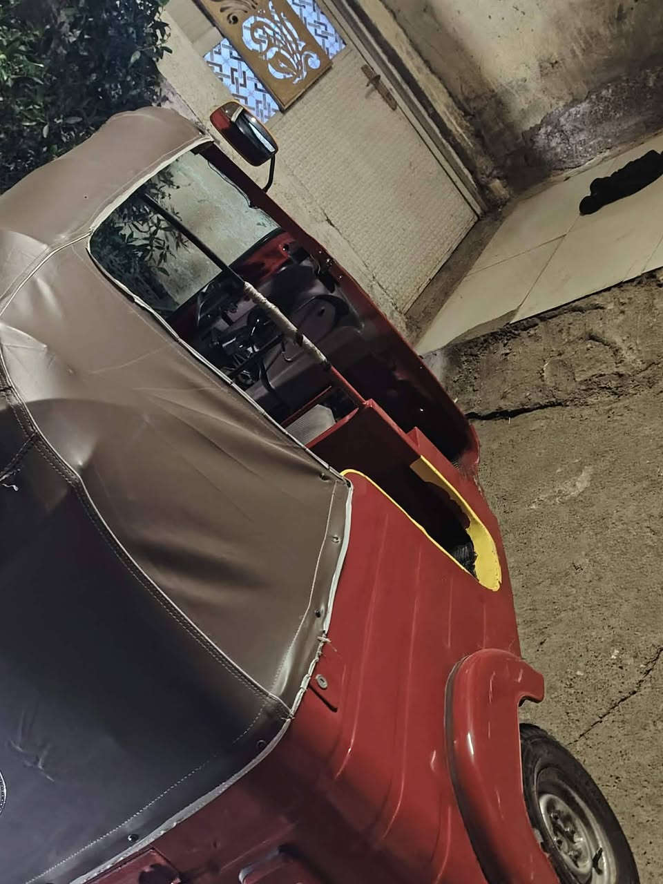 سلام عليكم تكتك موديل ٢٠١٨ شهر ٨ و بيه مكينه ٢٠ مكاني سبع قصور شارع ابو احمد *********** ورقم الهاتف الثاني بي واتس ***********
