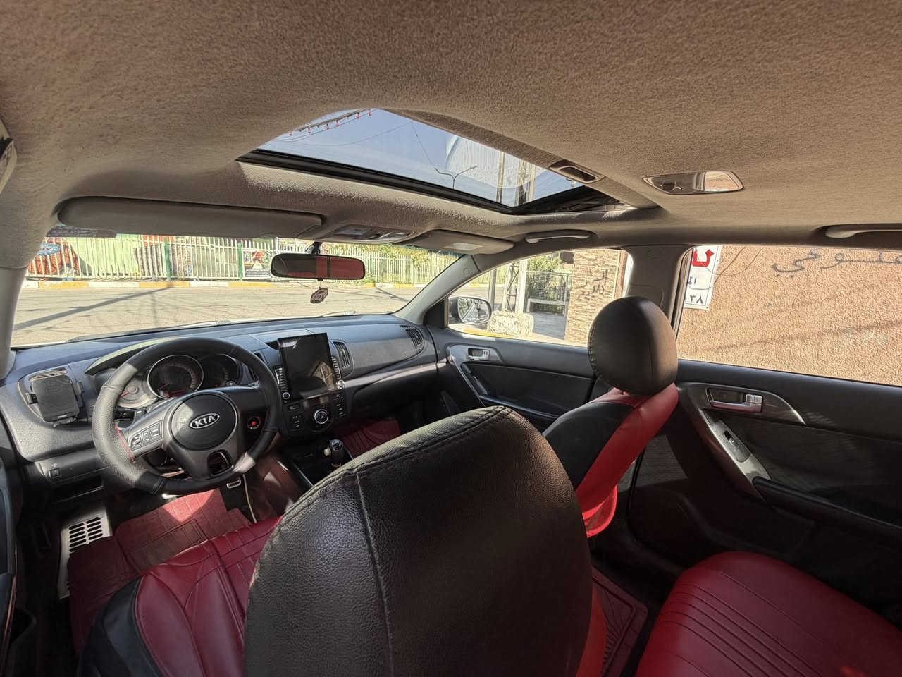 السلام عليكم كيا سيراتو 2012السياره فول بيه باب السايق فقط صبغ وبيه طخه مصلحه السياره جاهزه مابيه نقص رقم اسليمانيه تحويه ثاني يوم السعر 110 رقم الهاتف ***********  غير متواجد على الفيس بوك
