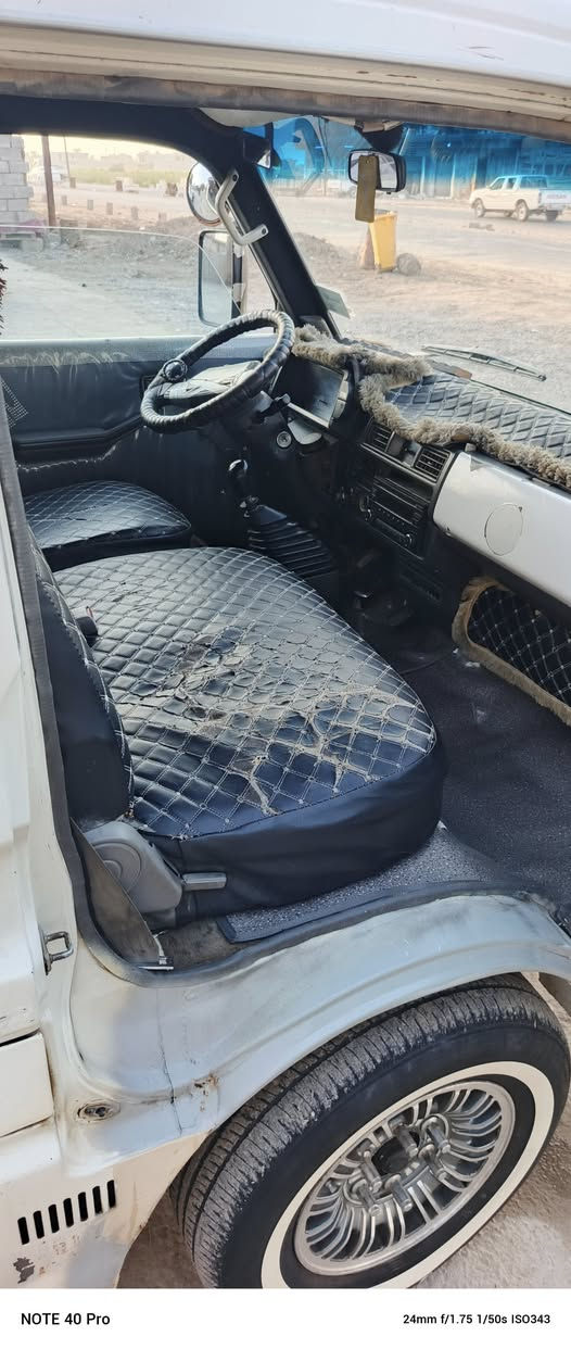 مازدا موديل ١٩٩٤ كير محرك كيا ٢٧٠٠ كاز ١٤ راكب صدر محرك تايرات خير من الله رقم بغداد   مشروع وطني عندي وكالة عامه من راعيها أبو السنويه بصمه وتحويل وبيع سنويتها لل٢٠٢٧ شهر العاشر مكانها صلاح الدين بلد عارضها ب٥٠ ورقه وبيها مجال للاستفسار الاتصال بالرقم *********** و *********** بلا زحمه إلي ما يعجبه لا يعلق تحياتي
