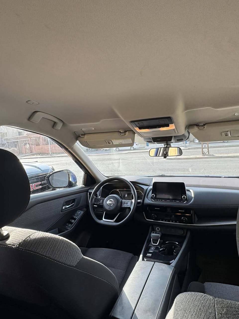 السلام عليكم لبيع او المراوس نيسان روج2022لون ازرق رقم اربيل تحويل ثاني يوم ماشيه 30ميل مواصفات SV حساسات  امامي خلفي جوانب تشغيل عن بعد قطعتين تبريد كشن كهرباء ضررها خفيف 3قطع صبغ بدون دواخل السعر145وبيها مجال للاستفسار: ***********
