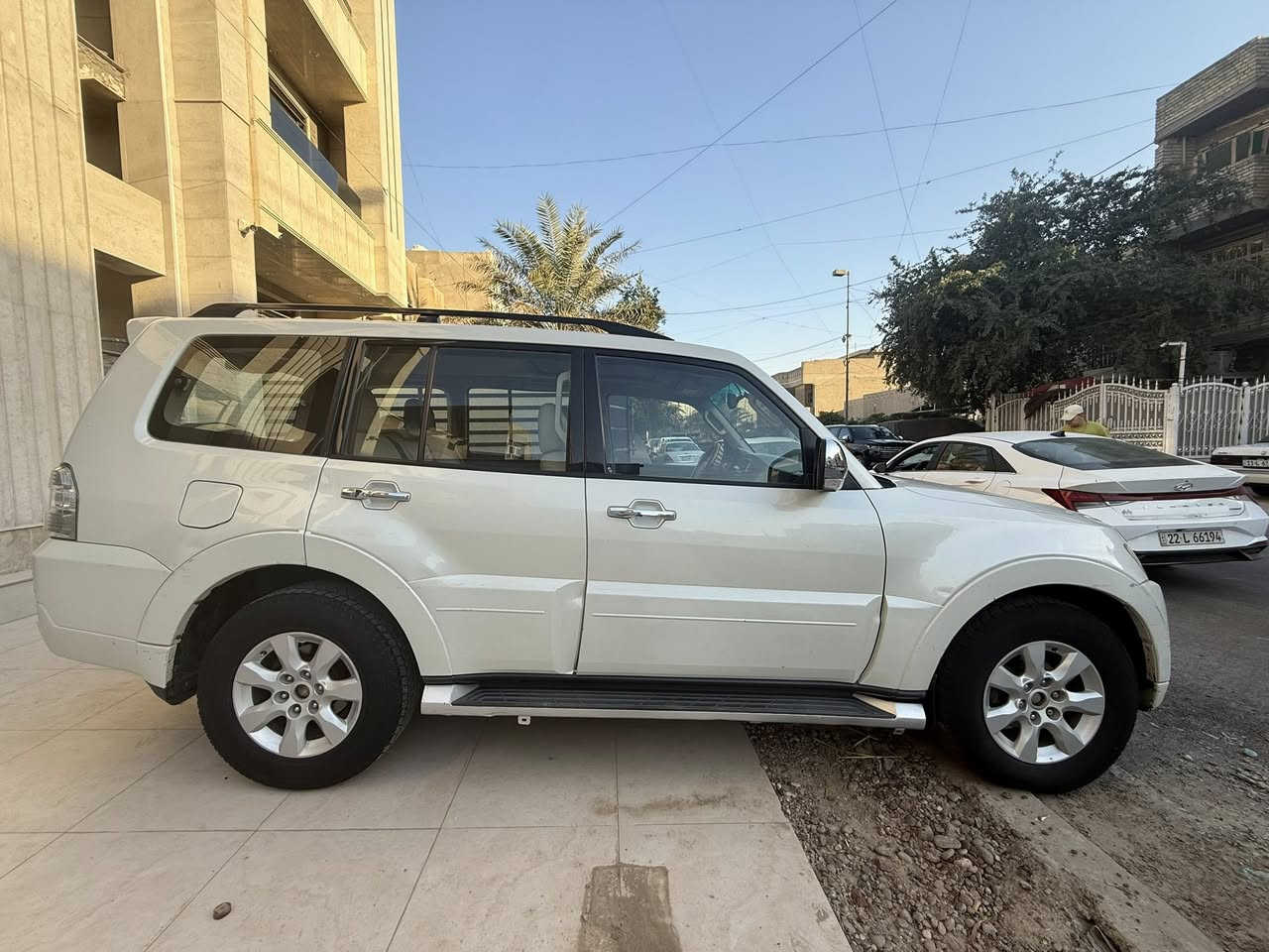 باجيرو حبتور  2010 خليجي  مكفوله من الصبغ بيه بارد صغير بالجاملغ ايمن محرك 3500  المرغوب تبريد ثلج 7 راكب دمام سلايد روف تحكمات ستيرن مانع انزلاق فول للأخير  حبتور رقم بغداد الجديد بسمي السعر 137$ وبيه مجال رقم الهاتف *********** مكاني بغداد شارع فلسطين
