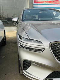 جنسز زGV70 موديل 23فول مواصفت وارد امريكي حادث بندي فقط بدون ايرباك  ر...