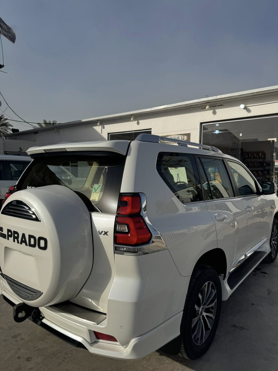 سلام عليكم
برادو ٢٠٢٣
وكاله ساز ماشيه 28 بعدها بل ضمان 
Vx فول موصفات للاخير 
مكفوله من كلشي 
رقم اربيل وكاله او تحويل حاضر 
السعر 550$
مصطفى ***********
