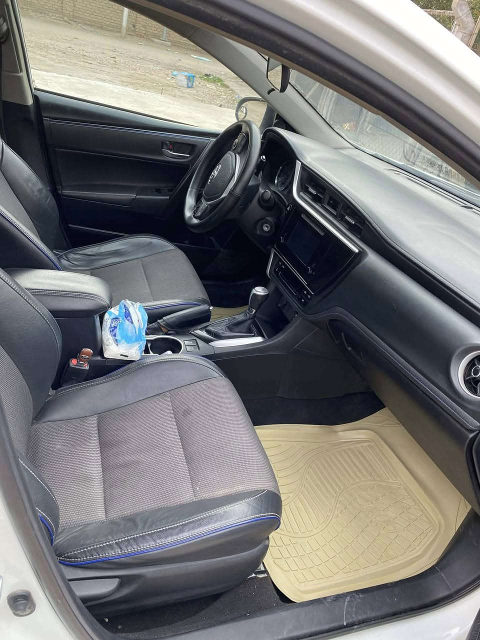 السلام عليكم 
كورلا 2019 
رقم بابل انكليزي بأسمي 
جاملغ نصه صبغ والبنيد مبدل بدون شاصي 

السياره se فول عدا الفتحه 
رادار 
حجر بلادي 
كشنات جلد 
ماشيه 93 mi 
برغي ما بيها نقص 
السعر 135 وبيها مجال 
مكاني بابل 
***********
