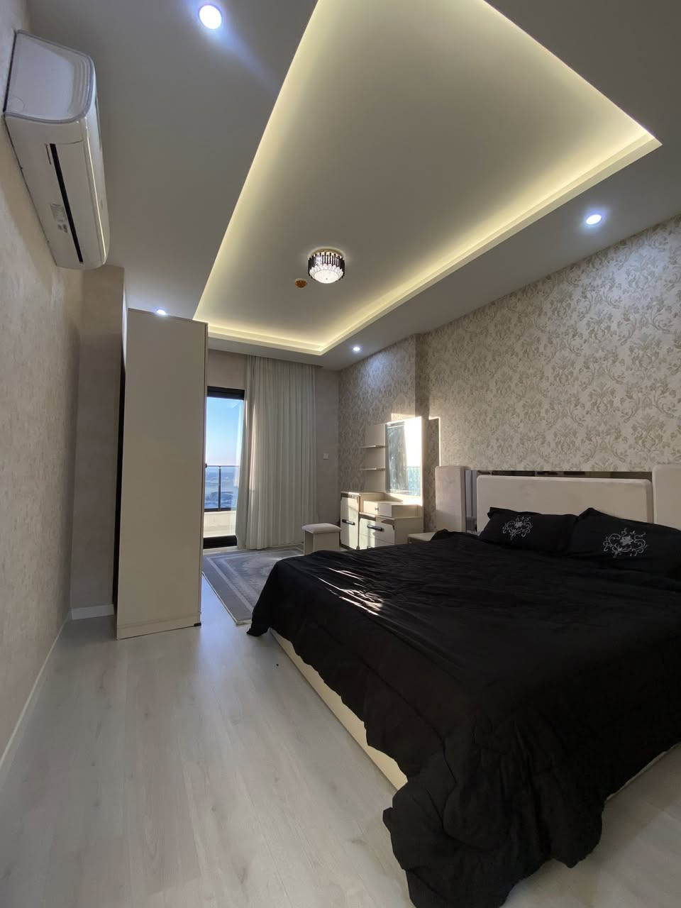 كوين تاورز 

شوقەی یەک ژووری راخراو⭐️⭐️
بۆکرێ لەپرۆژەی کوین تاوەرز

بۆزانیاری زیاتر دەتوانن پەیوەندی بکەن لە واتسئاپ
***********📞📞

کوین تاوەرز
شقة غرفةوصالة مؤثث ⭐️⭐️
لليجار أربيل كوين تاورز
المزيد من المحلومات يرجى تواصل 
***********📞📞📞
