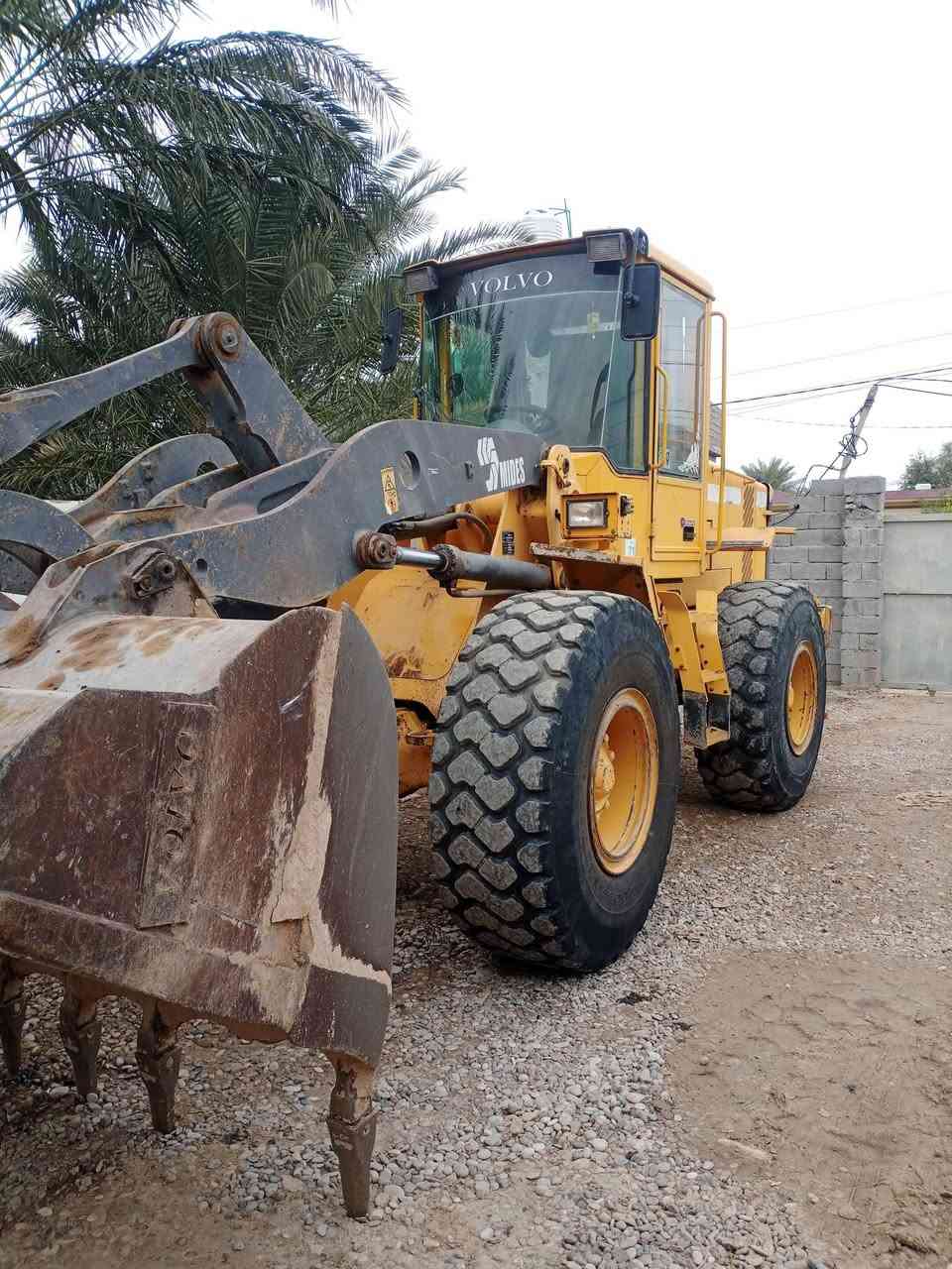 شفل فالفو2001للبيع 
حجم L70D
رقم سليمانيه
رقم الموبايل ***********
المكان ديالئ جلولاء
