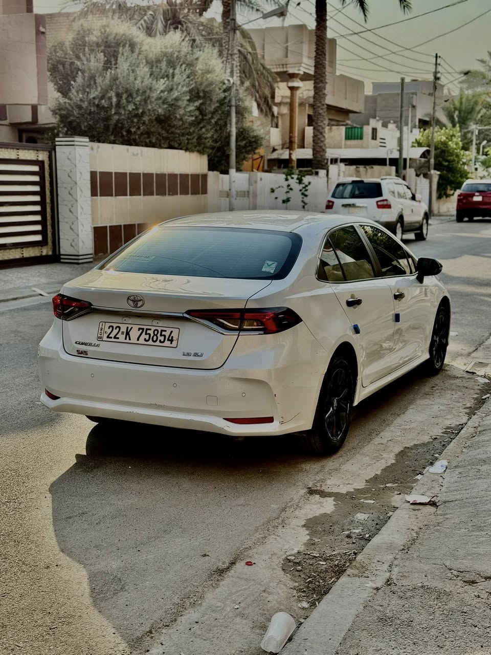 للبيع كورلا 2023 وكالة ساز بانزين فقط السياره فول مواصفات فتحه سقف شاشه كبيره تحكمات ستيرن مري شفط داخل لونين السياره ماشيه بال50 الف السياره بيها فقط الحادث اللي بالصوره اثر حادث دراجه السياره رقم اربيل دولي 

اخواني السعر 162 وبيها مجال للجاد واللي يريد يشتري يمرلي ويشلع عيوني وبرسم الخدمه اني 

مكانها بغداد المعالف - الاعلام او القادسيه 
***********
