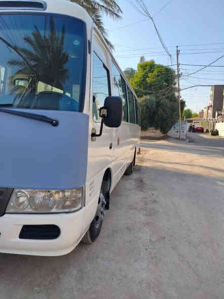 السلام عليكم كوستر موديل ١٦ دخول جديد سياره مكينه كير اكسل كفال سياره تخم تاير جديد تلابيسات سفرايات سياره كمل مكمل مصبوغ من الجام وجوه سياره بسه عدل مابيه ترويج السعر ٢٩٥ وبيه مجال بسيط رقم الهاتف ***********
