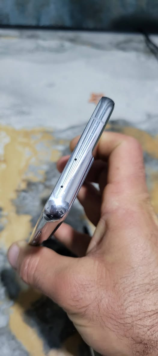 كالكسي S21ULTRA  للبيع السعر ١٢٥ الف اللمس متوقف ويشتغل بالقلم التلفون شغال مابيه نقص فقط اللمس ..
بعقوبة 
***********
