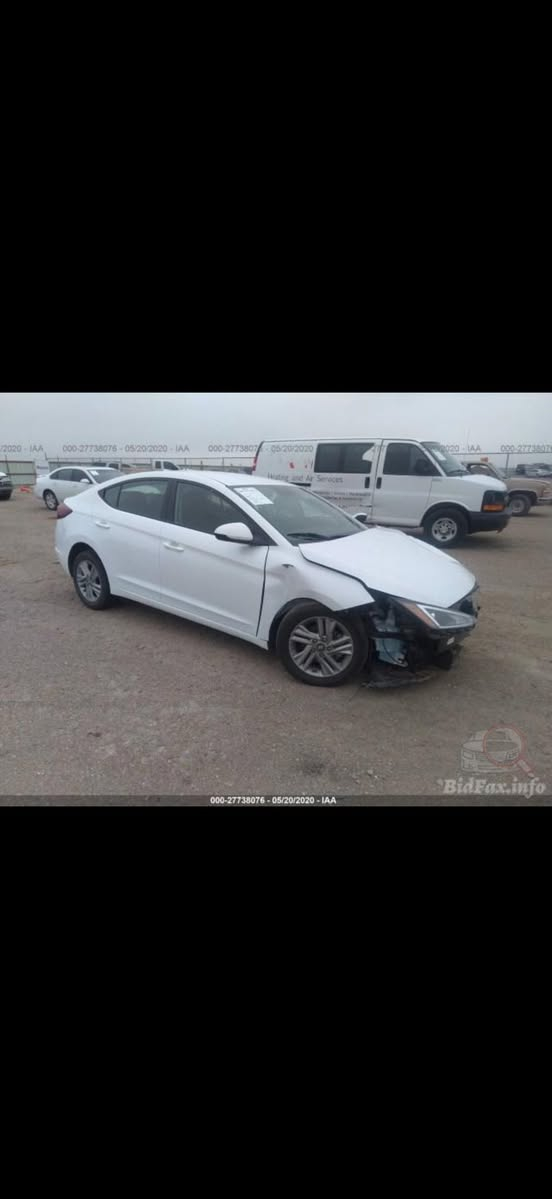 سلام عليكم النترا 2020 وارد امريكي مكينه 2000 دوش مكفولة ممفتوحة كير AT بيها 4 قطع صبغ والفخذة مال لغد مبدله اليسار صور الحادث والسونار بل منشور بسمي السيارة صدرها جديد تخم تايرات جديد ماشية 70 الف بيها منضومة زنون عنوان بغداد الجديدة السعر 115 وبيها مجال بسيط رقم *********** السيارة مدوشمة كلها
