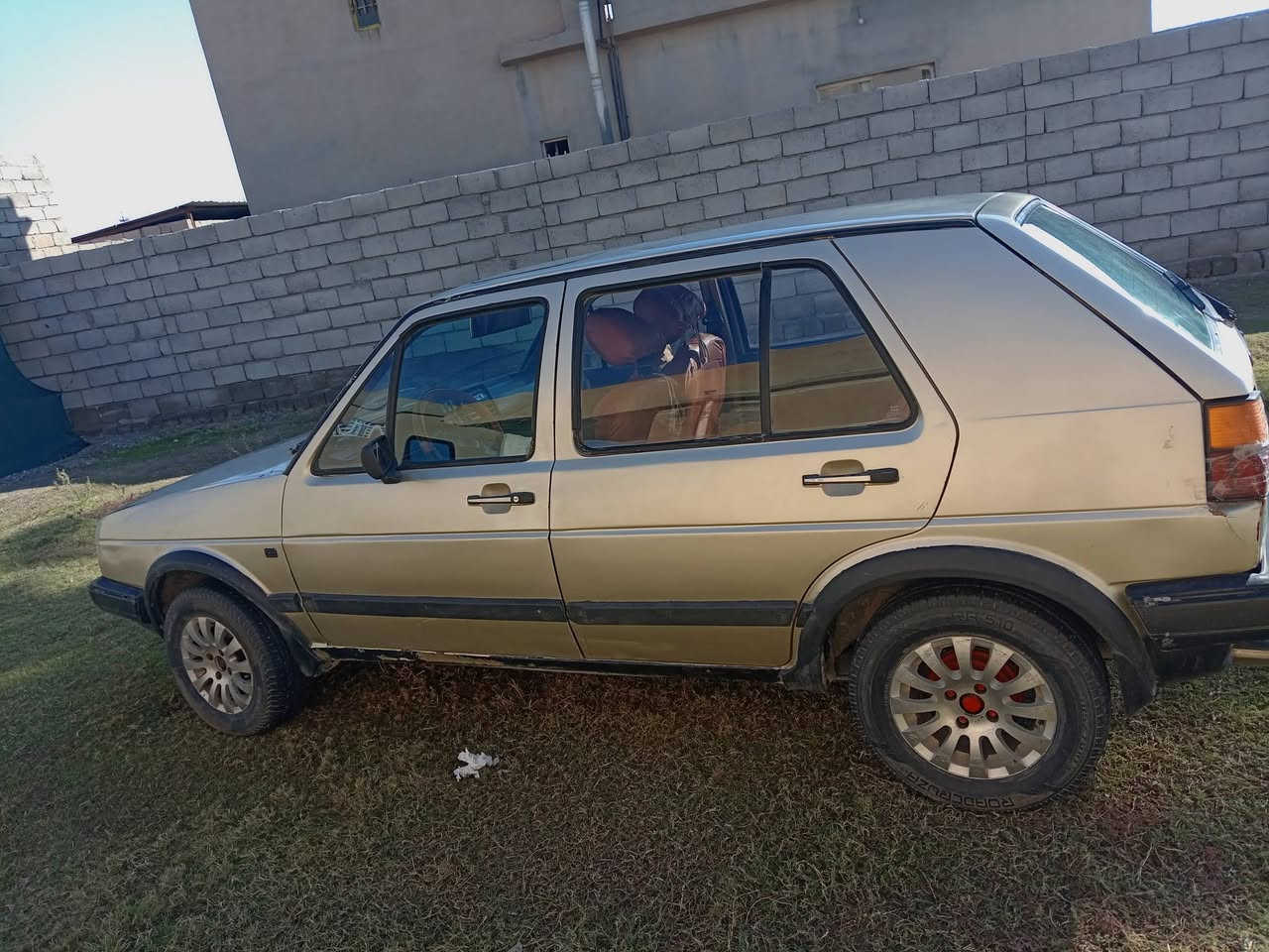 السلام عليكم سياره كولف للبيع رقم ألماني سنويه ٢٩ رقم نينوى محرك ١٦ موديل ٨٩ بطاقه بانزين كير عادي سياره فول نضافه شرط التحويل صاحبها الشرعي موجود ٣١ وبيها مجال بسيط راسلني على خاص وتدلل


**إذا كنت صاحب هذا الإعلان وتريد حذفه لأي سبب، رجاءا أرسل رسالة إلى الدعم الفني**