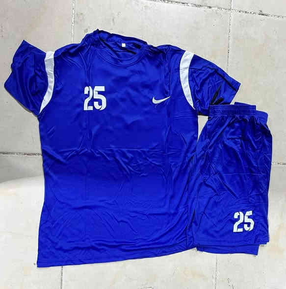 دريس و شورت مرقم ظهر و صدر و شورت 
قياسات m,L,xl,xxl 
تسلسل من 2-25 
خامة اصلي 
يتوفر خدمة التوصيل لجميع محافظات 
السعر 24 عدد ب 100 الف 
مانبيع اقل من 24 عدد 
للطلب راسل خاص 
العنوان : كركوك شورجة مقابل مركز شباب شورجة 
***********
