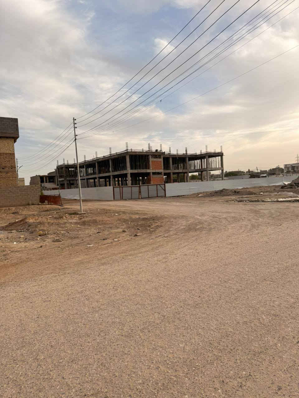 قطعة أرض لبيع في الصقلاوية شهداء الثانية قرب جامع عبدالله الكيلاني المساحة 150متر بيها سند طابو صرف تحويل ثاني يوم الهاتف***********
