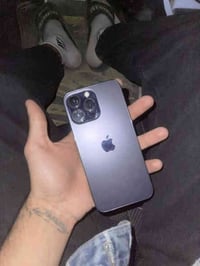 ايفون ١٤ بروماكس باطاريه ٧٦ ذاكره ٢٥٦ دبل سيمكارت سعر٨٢٥ وبي مجال قليل...